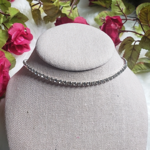 Embry ♡ Silver Choker - Picture 3 of 4